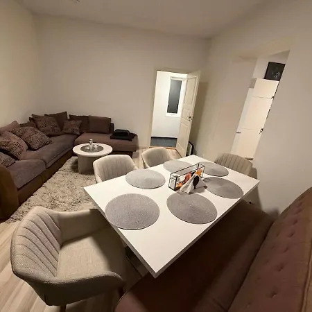 Huge 5 Bed, In Center Bergen
