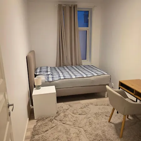 Huge 5 Bed, In Center * Bergen